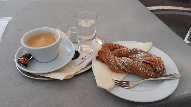 Opinii despre Bäckerei & Konditorei Moser în Hartkirchen - Gastronomie und Hotellerie