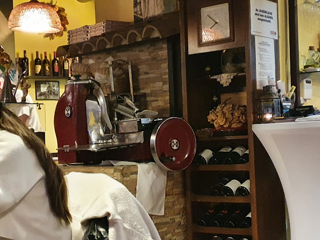 Trattoria - Pizzería "Federico II" - Gastronomie und Hotellerie