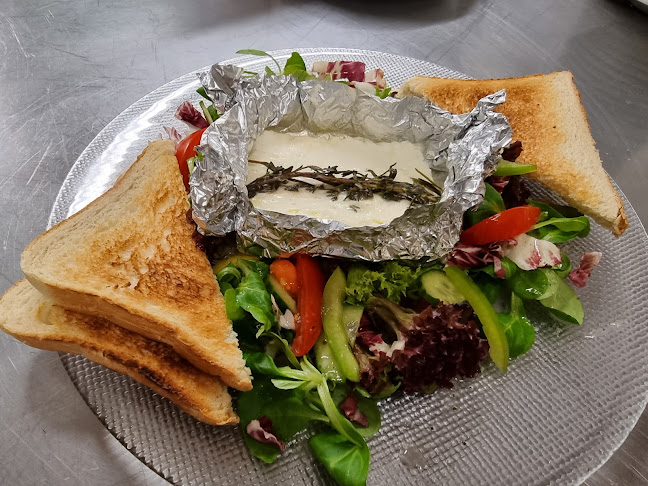 Opinii despre Restaurant Goldenes Schiff în Gmunden - Gastronomie und Hotellerie