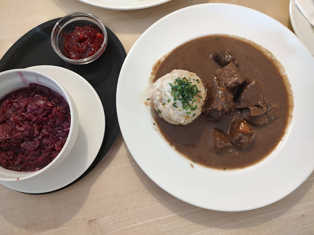 Opinii despre Huberbräu-Stüberl în Kitzbühel - Gastronomie und Hotellerie