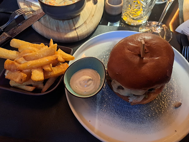 Comentarii opinii despre The1st Restaurant