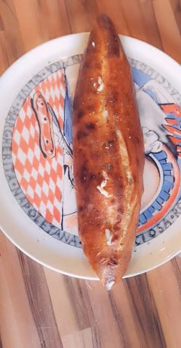 Pizzeria Piccolo - Gastronomie und Hotellerie