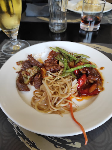 Comentarii opinii despre Hong Kong Garden