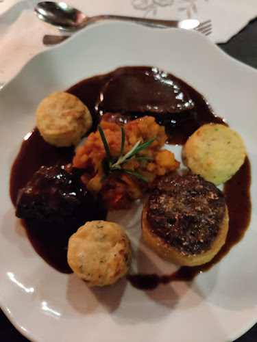 Theresas - Eine Art Gasthaus - Gastronomie und Hotellerie