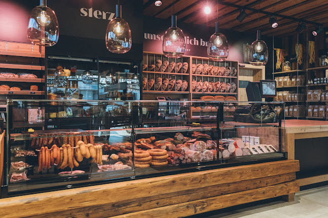 zum „STERZ" Bauernladen/Lokal