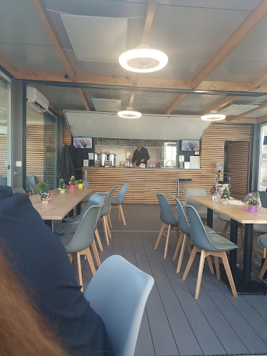 PHÖNIX CAFETERIA - Gastronomie und Hotellerie