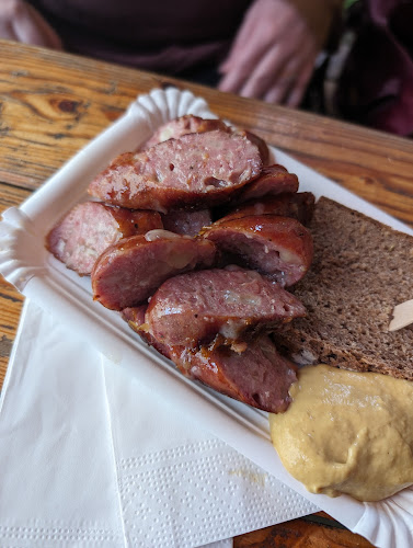 Opinii despre Wiener Würstelstand în Wien - Gastronomie und Hotellerie