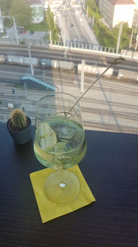 Opinii despre hu:goes14 Rooftop Bar & SkyBREAKFAST (hugoes14) în Salzburg - Gastronomie und Hotellerie