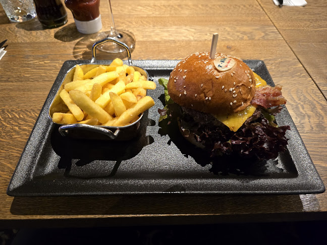 T-Bone Bar Burger Steakhouse Parndorf - Parndorf