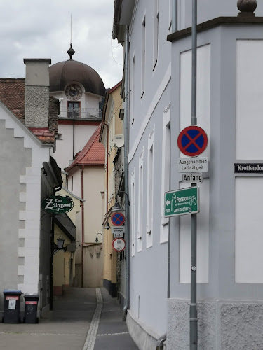 Comentarii opinii despre Cafe Zum Zellergassl