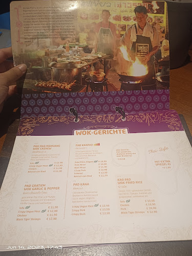 Som Kitchen Eatery - Twin Towers - Gastronomie und Hotellerie