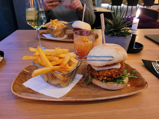 Opinii despre Birnhorn Restaurant & Bar în Leogang - Gastronomie und Hotellerie