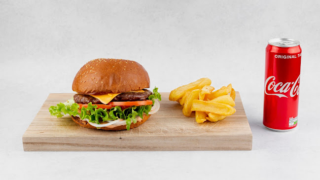 Šiš Food Truck. Hot dogs & Burgers