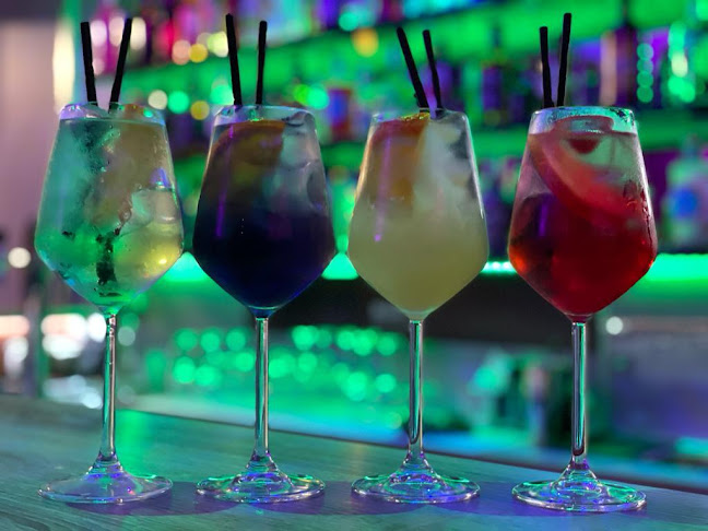 M2 Caffe & Bar - Gastronomie und Hotellerie