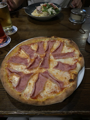 Opinii despre Ristorante /Pizzeria Il Castello în Kufstein - Gastronomie und Hotellerie