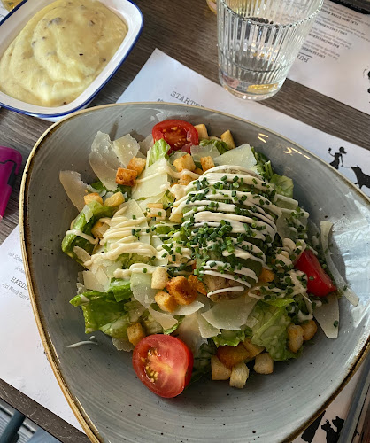 Opinii despre Mama & der Bulle în Wien - Gastronomie und Hotellerie