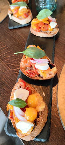 Comentarii opinii despre Via Toledo Enopizzeria