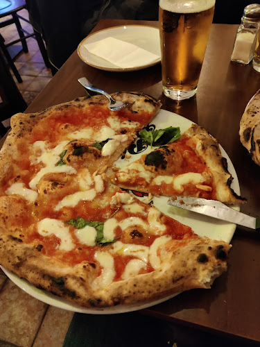 Pizzeria Pozzuoli - Gastronomie und Hotellerie