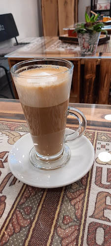 Opinii despre Zomi Zomi Cafe în Wien - Gastronomie und Hotellerie