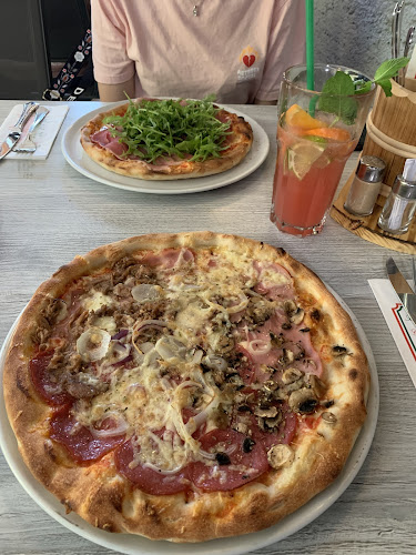 Trattoria - Pizzeria Gabriela - Gastronomie und Hotellerie