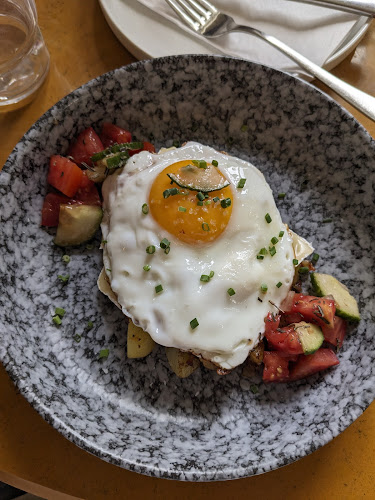 Comentarii opinii despre Liebling im Volkstheater