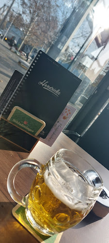 Hendricks - Café und Sportsbar im Bahnhof Praterstern Wien