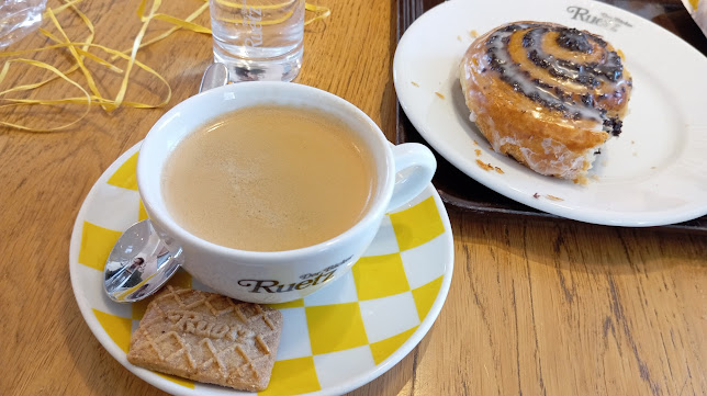 Opinii despre Der Bäcker Ruetz - Zirl în Zirl - Gastronomie und Hotellerie