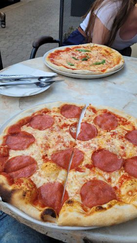 Opinii despre Pizzeria Al Quattro în Wien - Gastronomie und Hotellerie