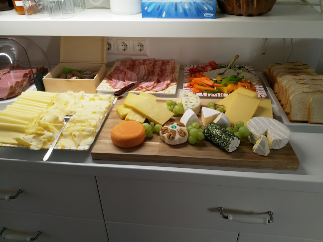 Opinii despre Cafe-Restaurant Steiner în Ladendorf - Gastronomie und Hotellerie