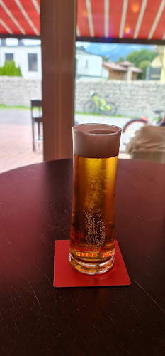 Opinii despre Rogis Cafe - Bar - Pub în St. Johann in Tirol - Gastronomie und Hotellerie