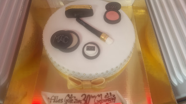 GENUSSWERK Brot & Gebäck / Café, GASTRO Pizza, Kebab & Bosna / DPD-, GLS-, HERMES- u. UPS PAKET SHOP by Kalman&T.G. - Salzburg