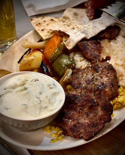 Türkis Restaurant Donau Zentrum - Gastronomie und Hotellerie