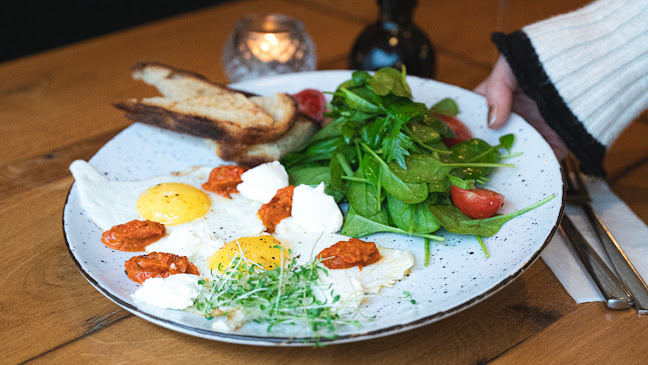 Café Zehnsiebzig - Wien