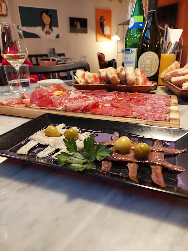 El Très - Gastronomie und Hotellerie