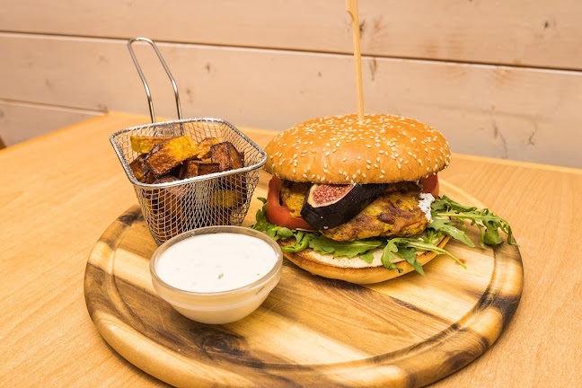 Opinii despre Schutzhaus Meidling în Wien - Gastronomie und Hotellerie