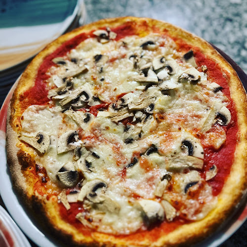 Comentarii opinii despre Pomodoro e Basilico Pizzeria