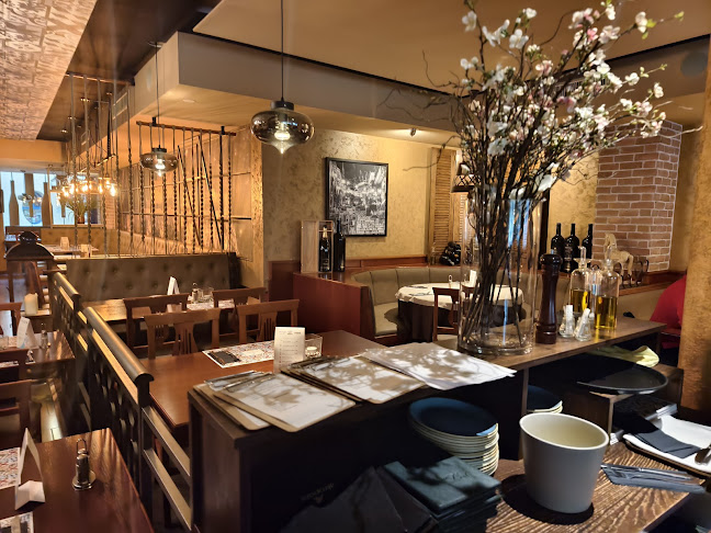 Opinii despre AKROPOLIS în Innsbruck - Gastronomie und Hotellerie