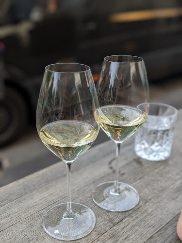 WEIN & CO Wien Schottentor – Weinbar & Shop - Wien