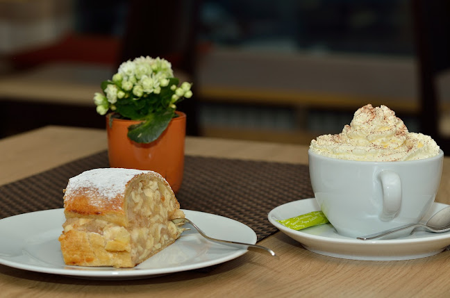 Opinii despre Bäckerei-Konditorei-Cafe Alber în Sulzberg - Gastronomie und Hotellerie