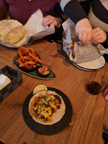 Comentarii opinii despre W.A Sanchez