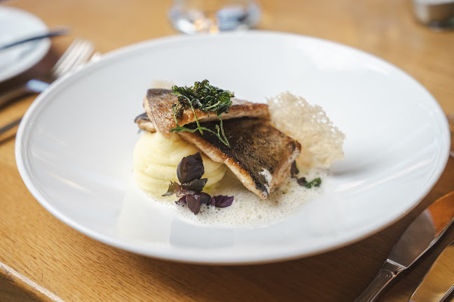 Opinii despre Gasthaus Kuglhof în Salzburg - Gastronomie und Hotellerie