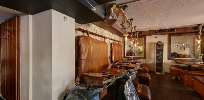 Opinii despre Restaurant & Bar Schulhaus în Söll - Gastronomie und Hotellerie