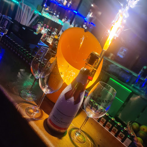 Comentarii opinii despre ONYX Bar & Lounge