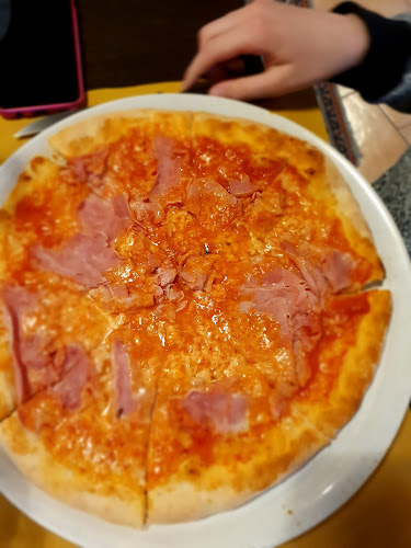 Comentarii opinii despre Trattoria - Pizzería "Federico II"