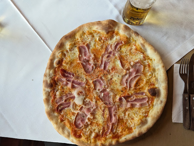 Restaurant Pizzeria Felsenburg