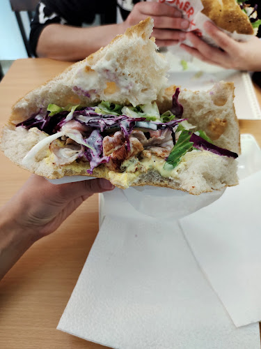 Comentarii opinii despre Berliner Döner - Anichstraße