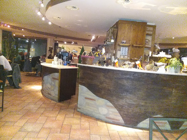 LOMBARDO | Pizza Per Tutti - Ristorante - Gastronomie und Hotellerie