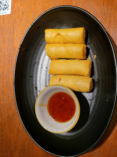 Som Kitchen Eatery - Twin Towers - Gastronomie und Hotellerie