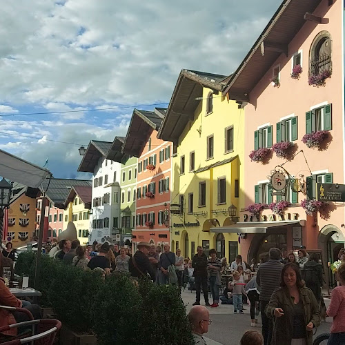 Opinii despre Huberbräu-Stüberl în Kitzbühel - Gastronomie und Hotellerie