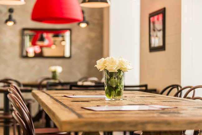 L'Osteria - Gastronomie und Hotellerie